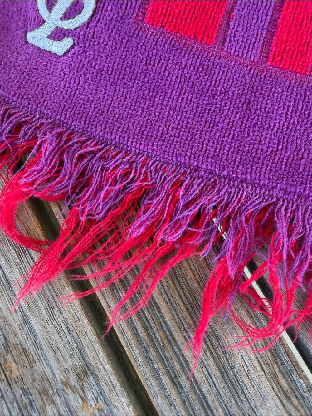 VTG Fieldcrest Yves Saint Laurent YSL Geometric Bath Towel Purple Red Fringe GUC